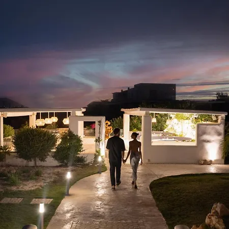 Cyclades - Semi Based With Indoor Garden - Part Of White Dunes Luxury Boutique Santa Maria (Paros)